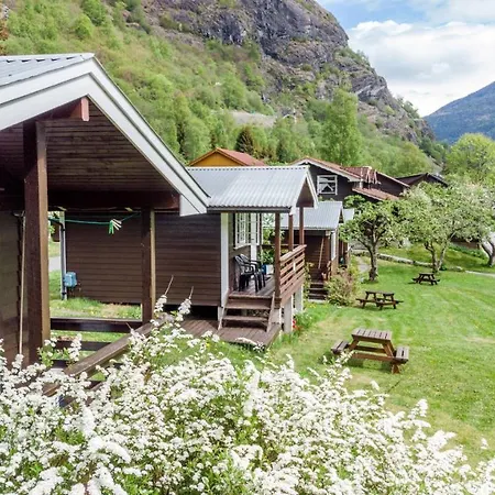 & 3* Flåm